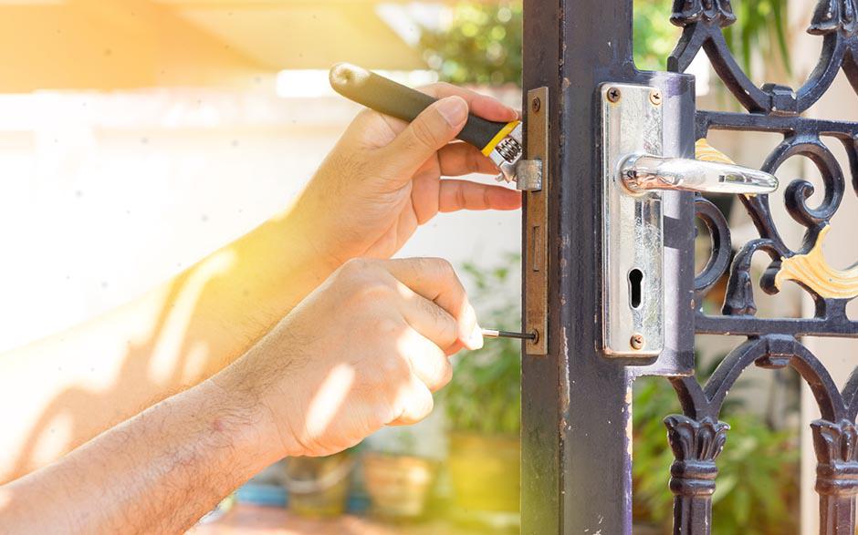 comment ouvrir une porte blindée fermée à clef Clermont