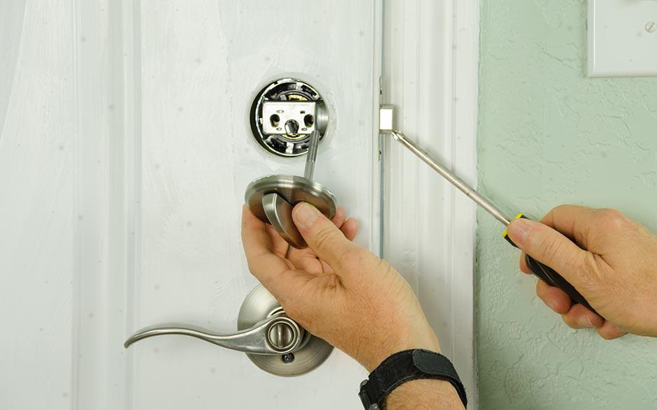 ouvrir une vieille serrure sans clé